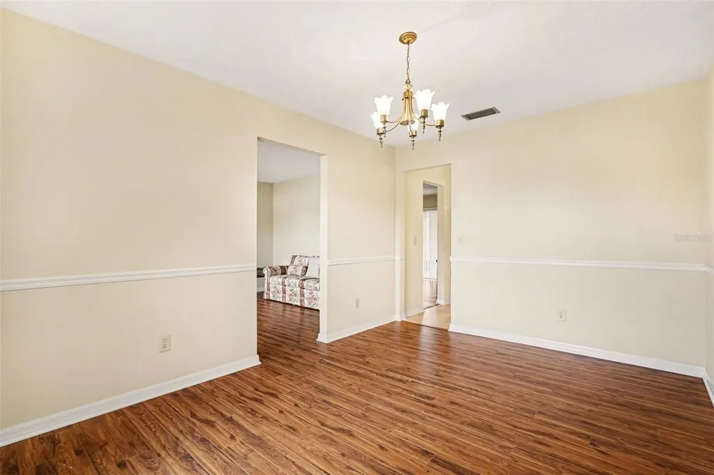 1709 Sakura Drive Valrico FL 33596