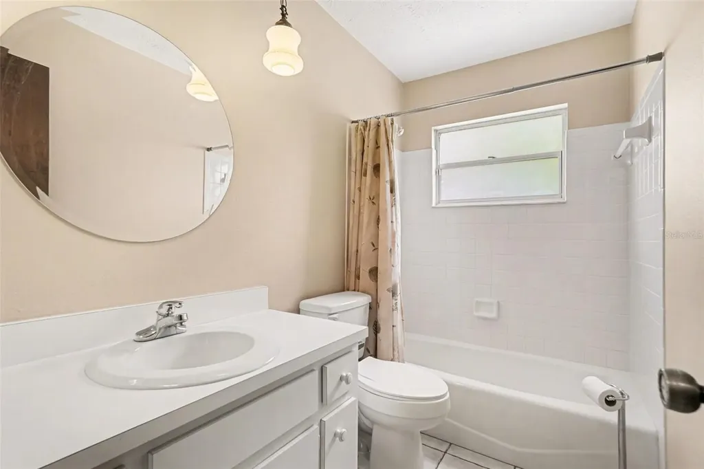 1709 Sakura Drive Valrico FL 33596