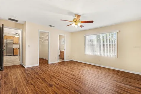 1709 Sakura Drive Valrico FL 33596