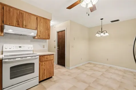 1709 Sakura Drive Valrico FL 33596