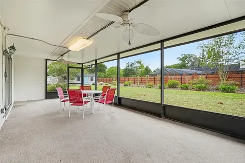 1709 Sakura Drive Valrico FL 33596