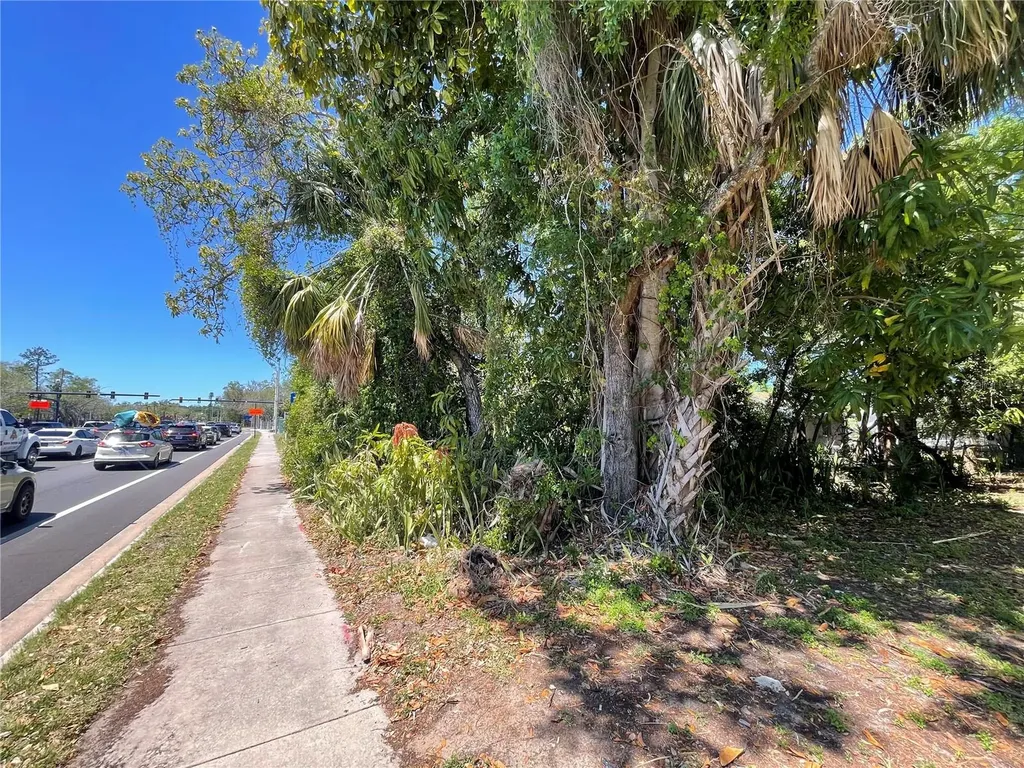 1519 Manatee Avenue E Bradenton FL 34208
