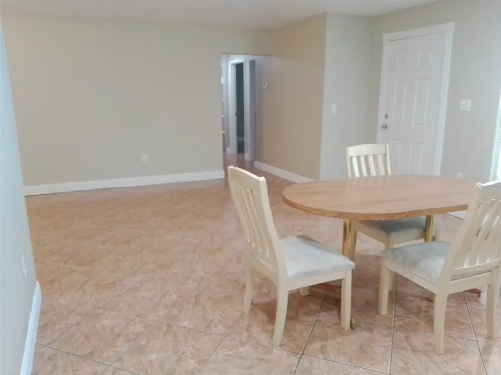 2701 S Dellwood Drive Eustis FL 32726