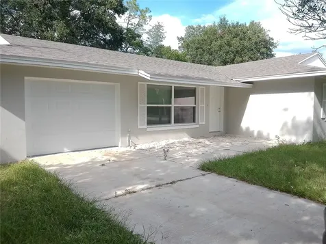 2701 S Dellwood Drive Eustis FL 32726