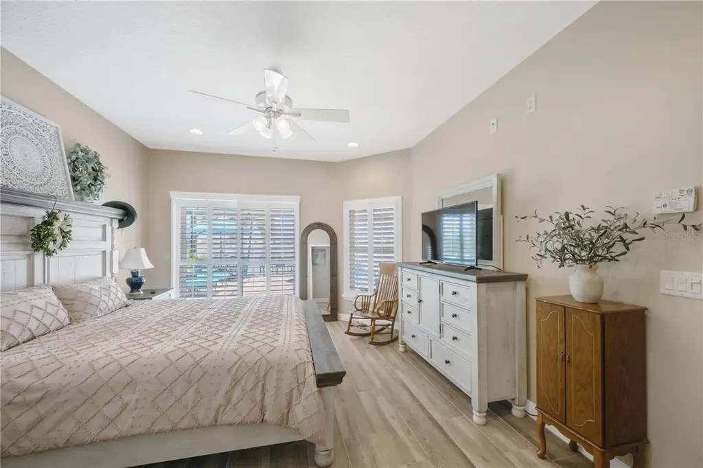 1842 Mira Lago Circle Ruskin FL 33570