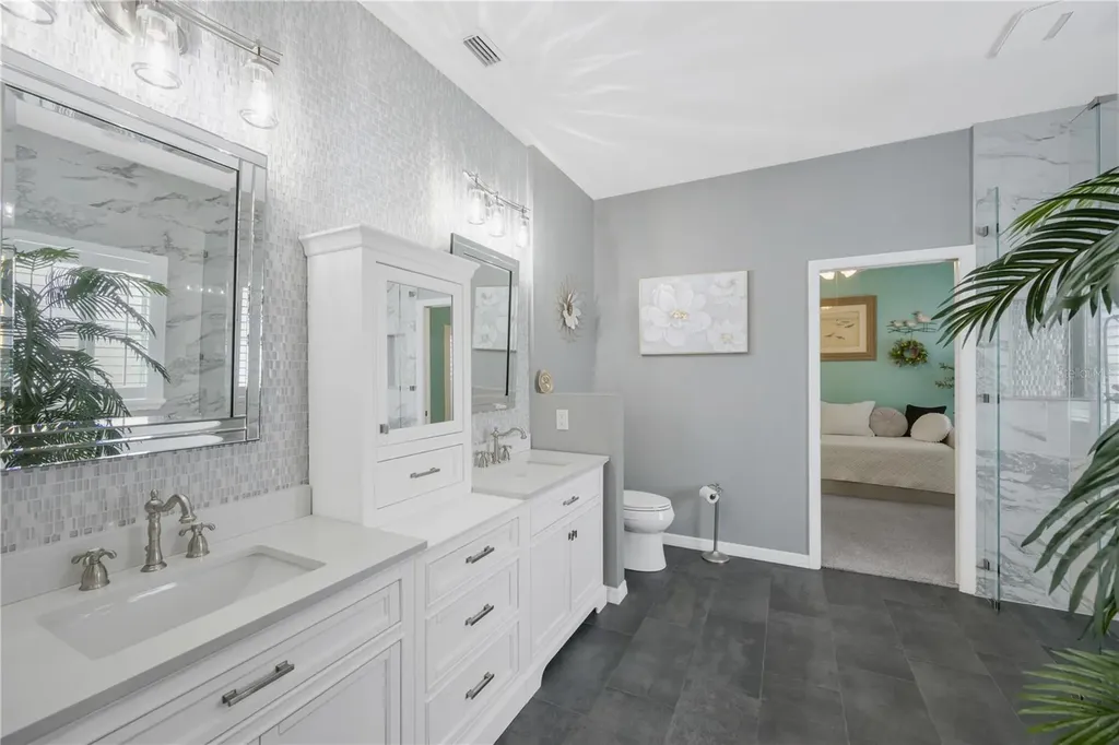 1842 Mira Lago Circle Ruskin FL 33570