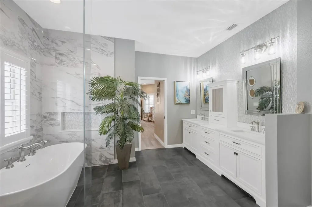1842 Mira Lago Circle Ruskin FL 33570