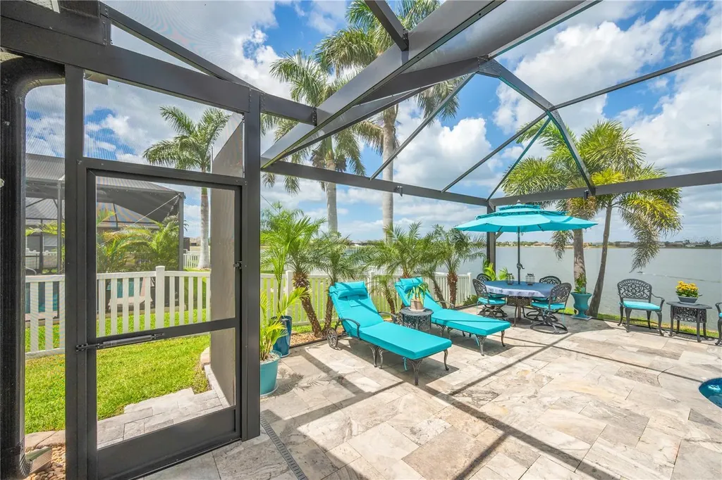 1842 Mira Lago Circle Ruskin FL 33570