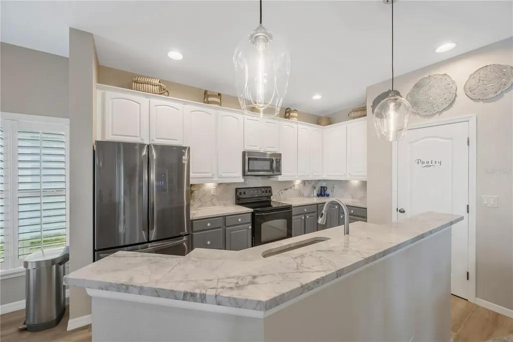 1842 Mira Lago Circle Ruskin FL 33570