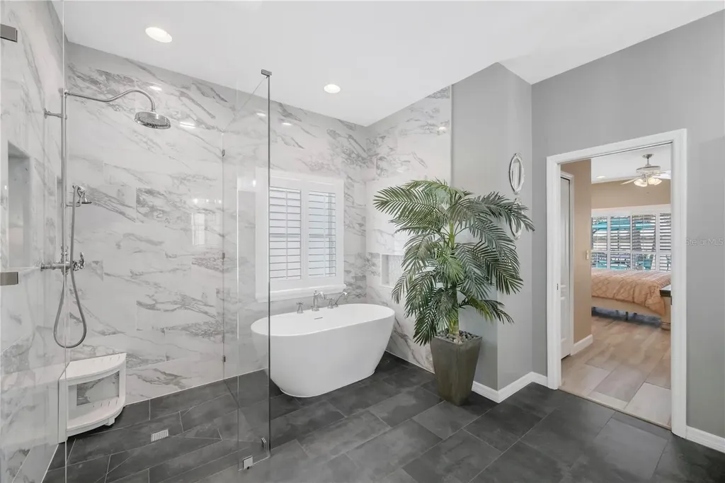 1842 Mira Lago Circle Ruskin FL 33570