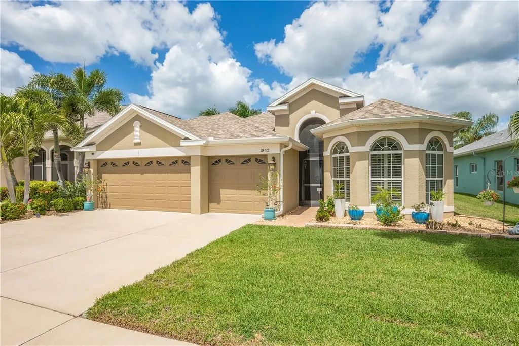 1842 Mira Lago Circle Ruskin FL 33570