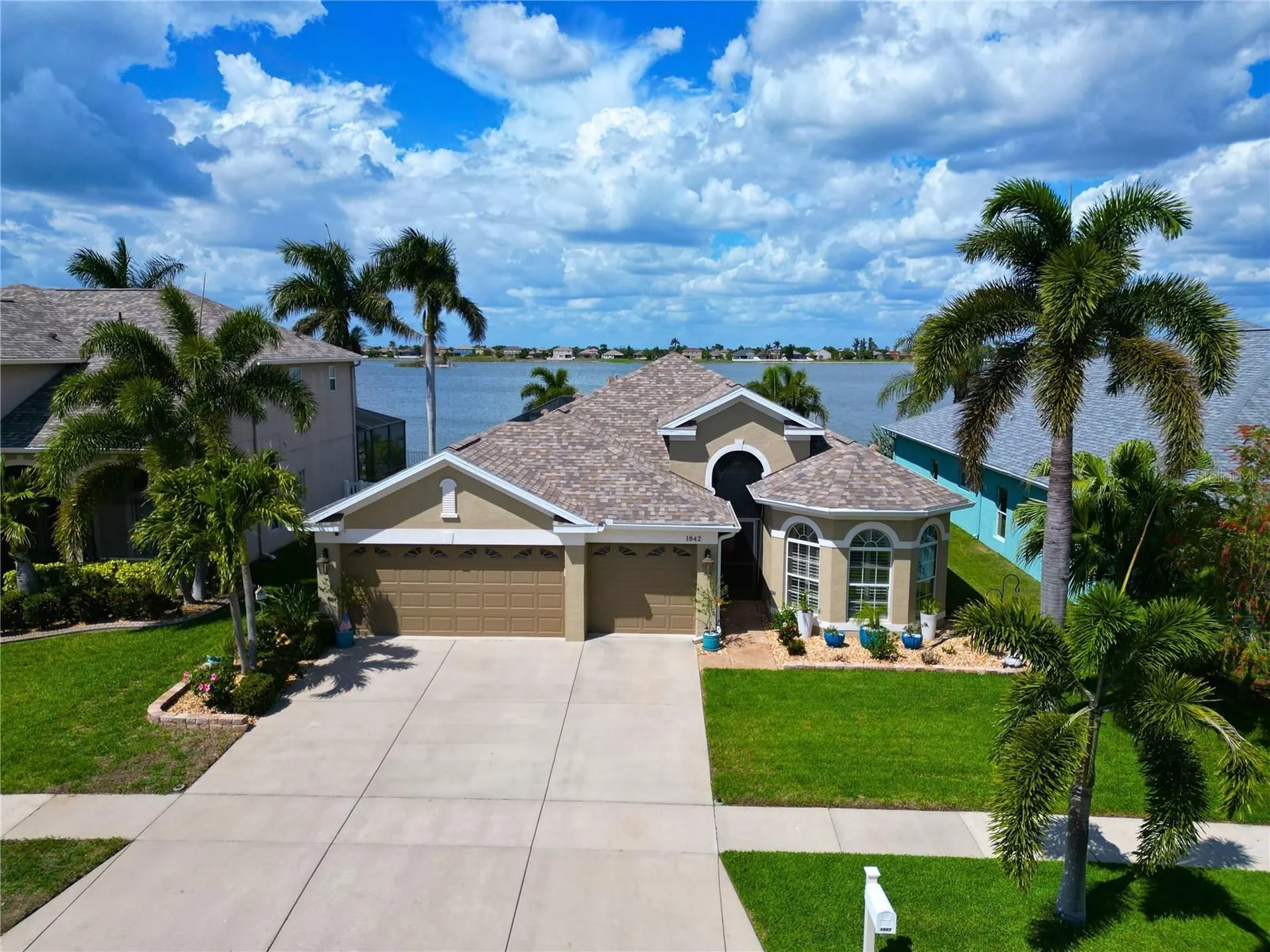 1842 Mira Lago Circle Ruskin FL 33570