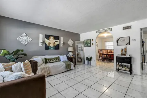1914 Damon Avenue Kissimmee FL 34744