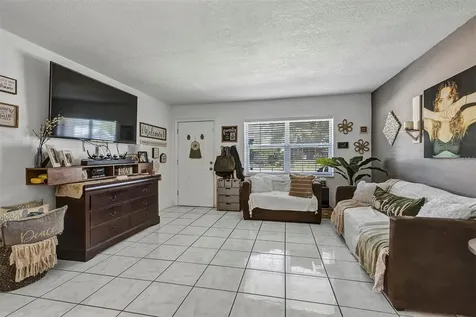 1914 Damon Avenue Kissimmee FL 34744