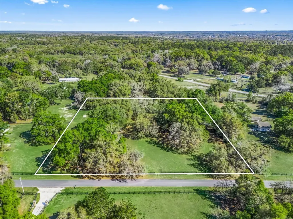 2 Carry Back Road Ocala FL 34482