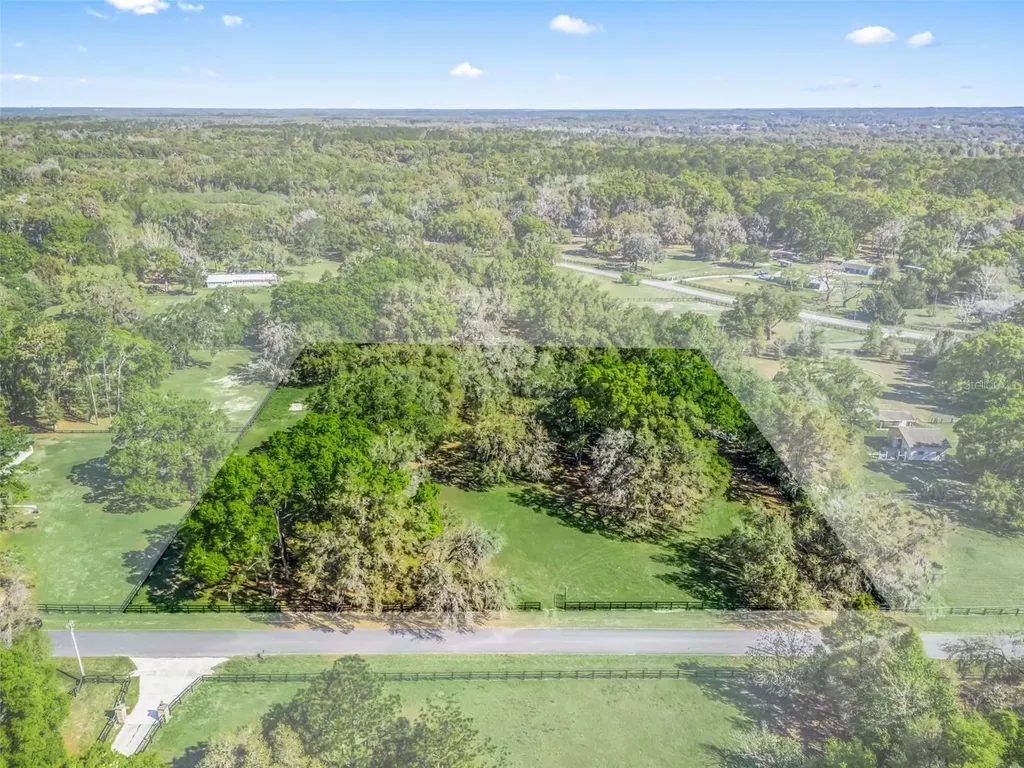 2 Carry Back Road Ocala FL 34482