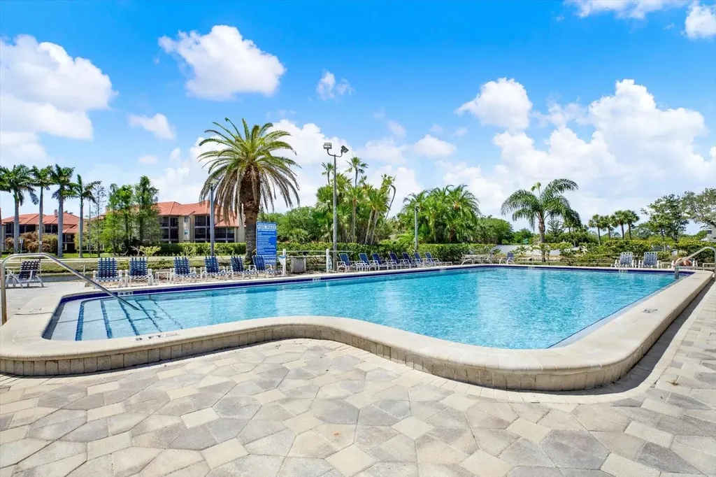 2333 Feather Sound Drive Clearwater FL 33762