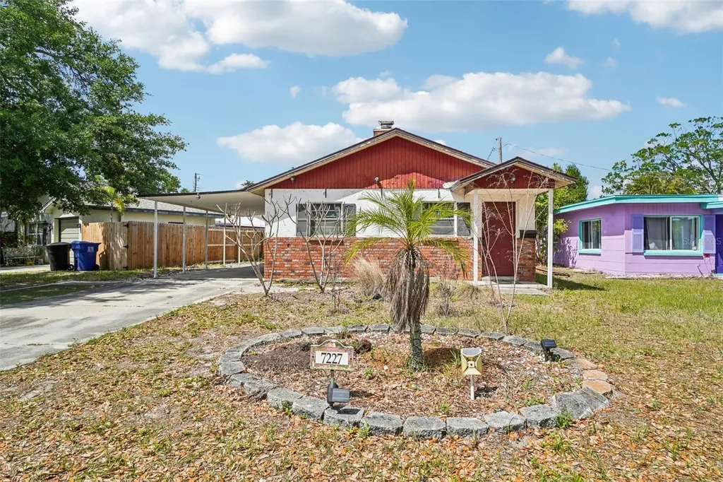 7227 32nd Avenue N St Petersburg FL 33710