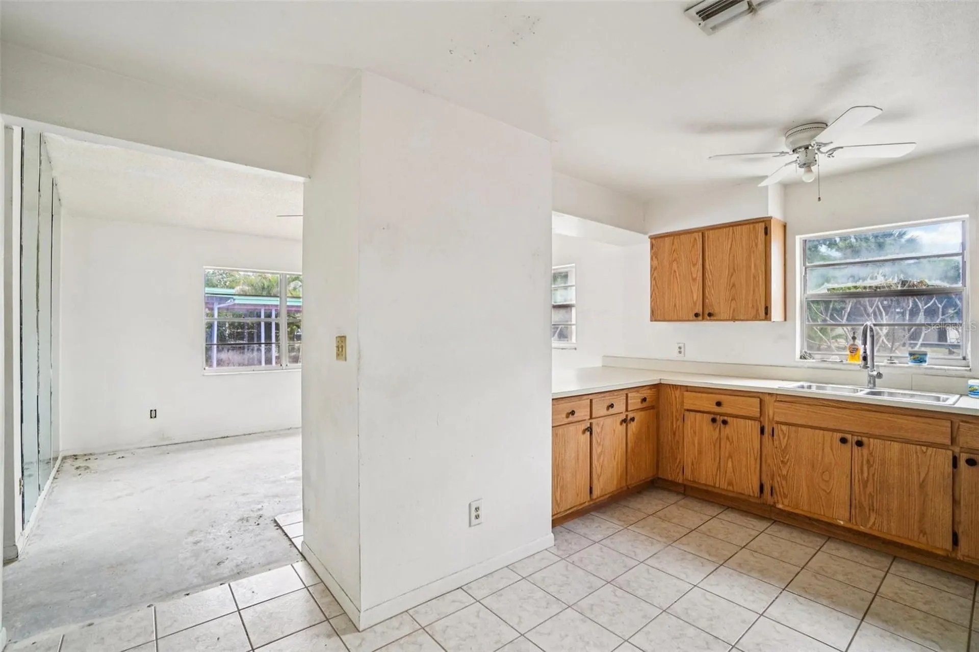7227 32nd Avenue N St Petersburg FL 33710