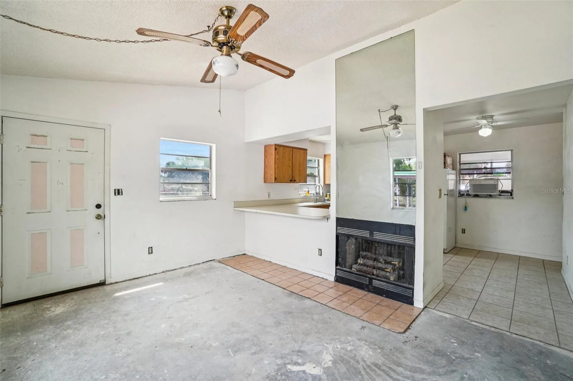 7227 32nd Avenue N St Petersburg FL 33710