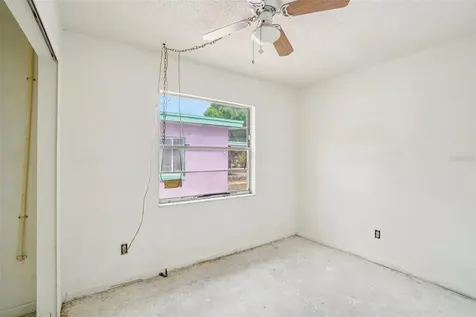 7227 32nd Avenue N St Petersburg FL 33710