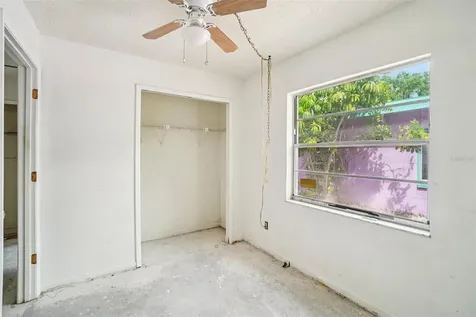 7227 32nd Avenue N St Petersburg FL 33710
