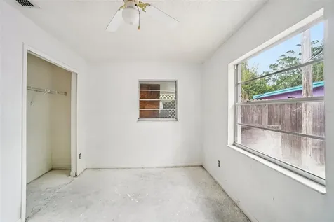 7227 32nd Avenue N St Petersburg FL 33710