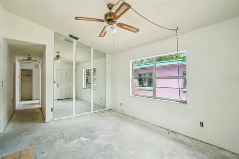 7227 32nd Avenue N St Petersburg FL 33710