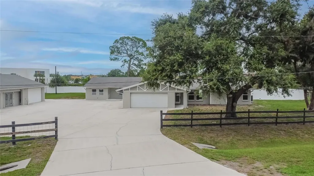 8105 Brower Drive Bradenton FL 34211
