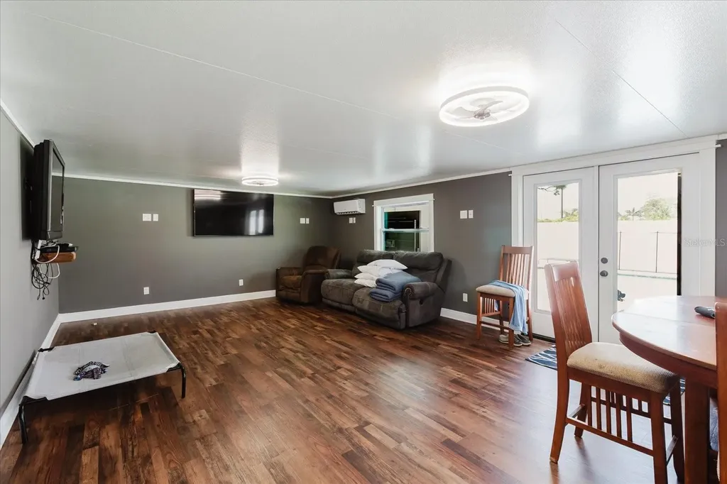 8105 Brower Drive Bradenton FL 34211