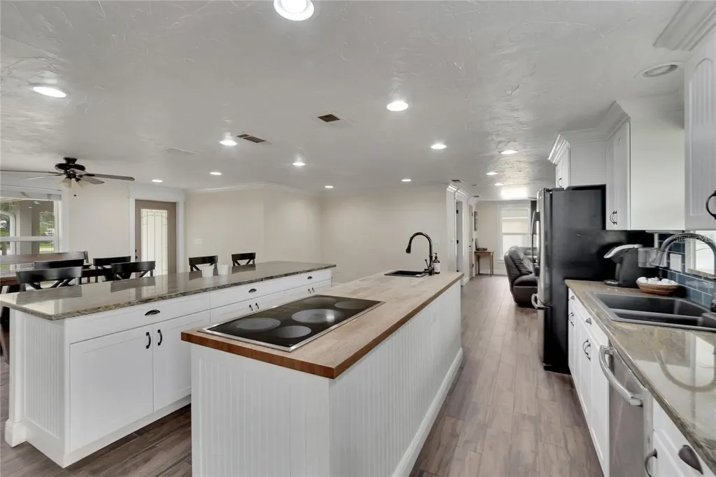8105 Brower Drive Bradenton FL 34211