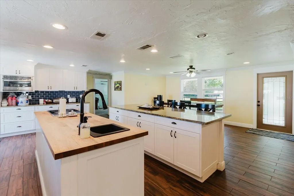 8105 Brower Drive Bradenton FL 34211