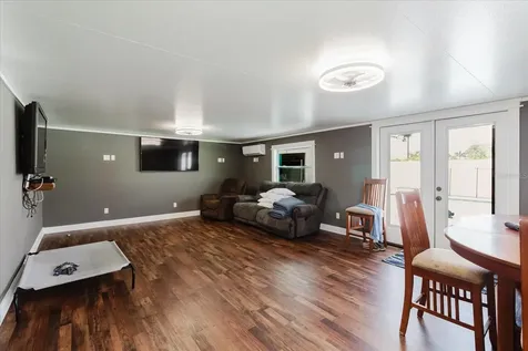 8105 Brower Drive Bradenton FL 34211