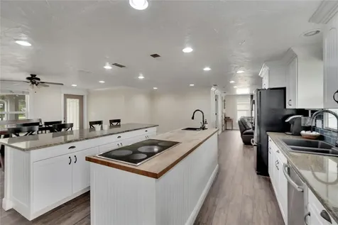 8105 Brower Drive Bradenton FL 34211
