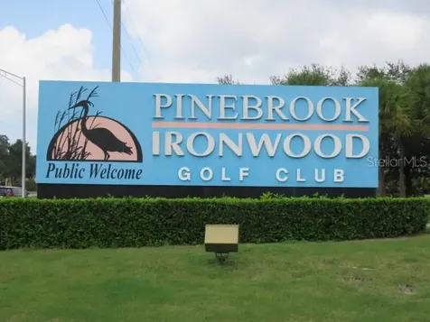 4240 Ironwood Circle Bradenton FL 34209