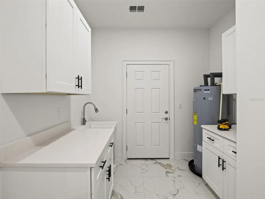 42430 Fir Street Eustis FL 32736
