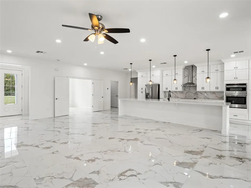 42430 Fir Street Eustis FL 32736