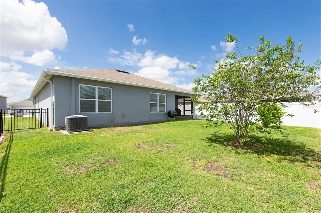 2826 Van Amber Court Lakeland FL 33811