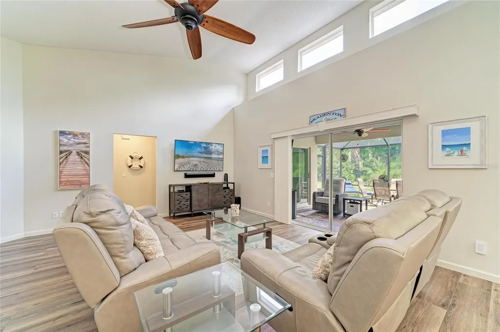 1007 50th Street E Bradenton FL 34208