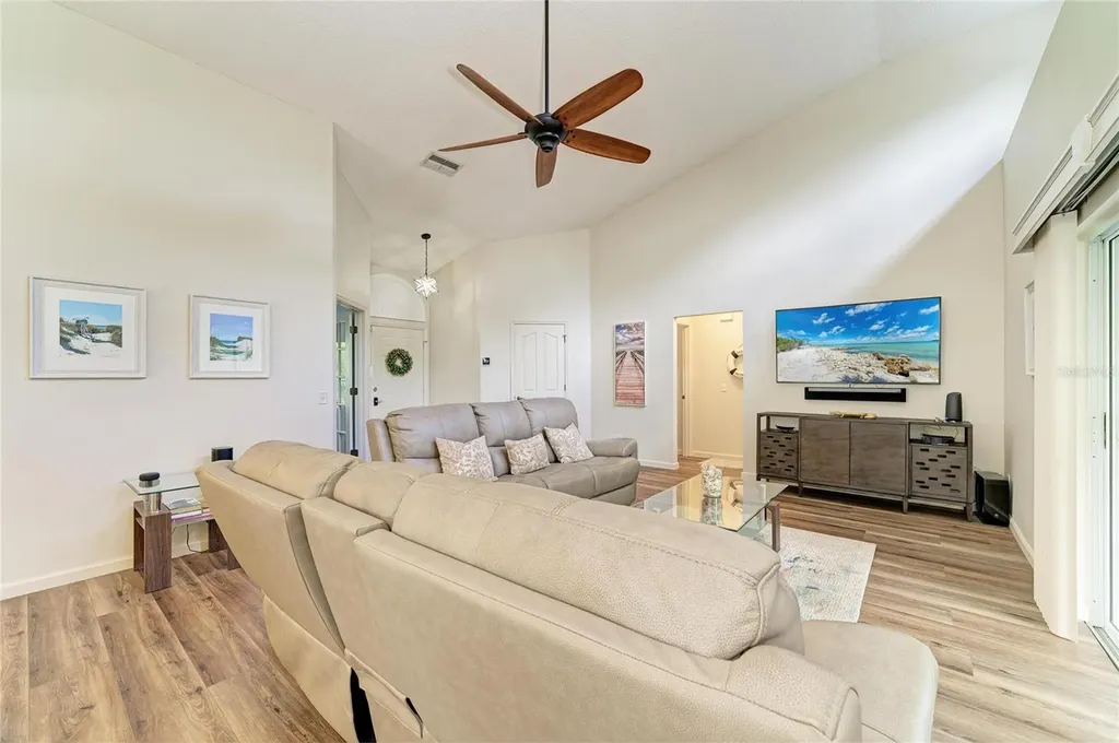 1007 50th Street E Bradenton FL 34208