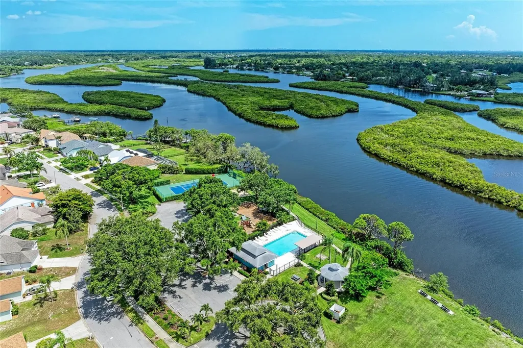1007 50th Street E Bradenton FL 34208
