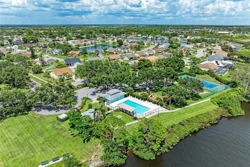 1007 50th Street E Bradenton FL 34208