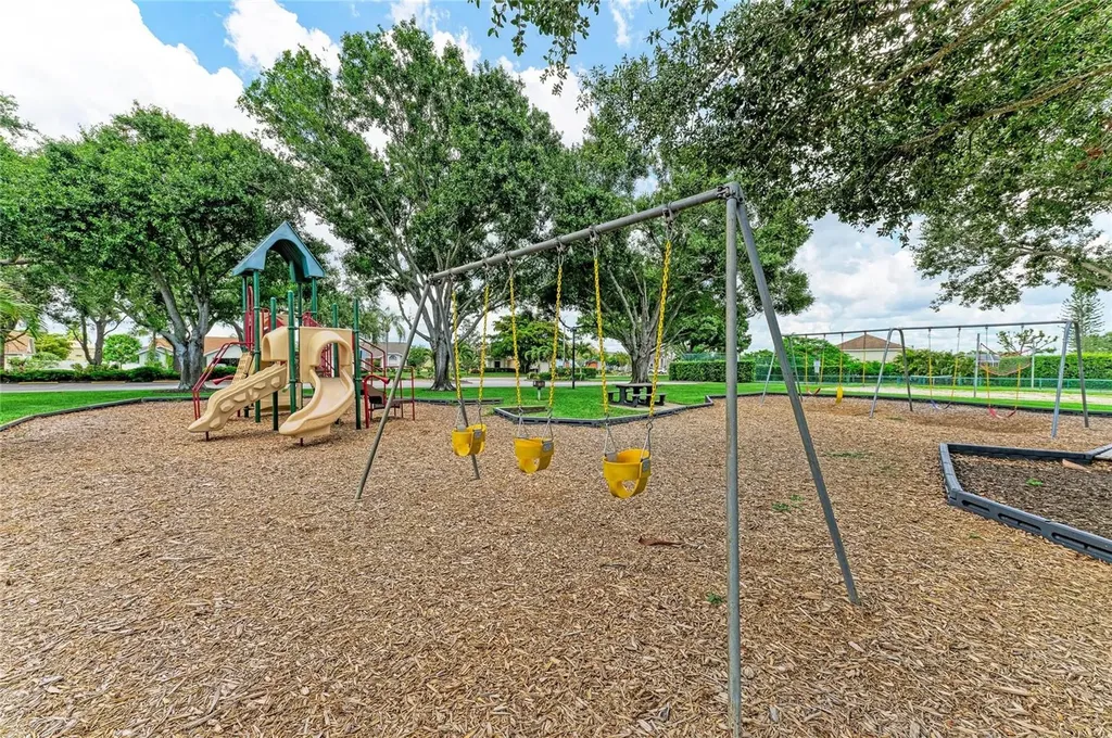 1007 50th Street E Bradenton FL 34208