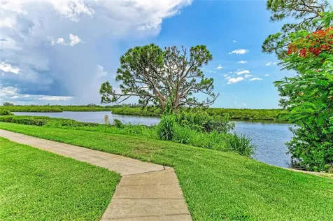 1007 50th Street E Bradenton FL 34208