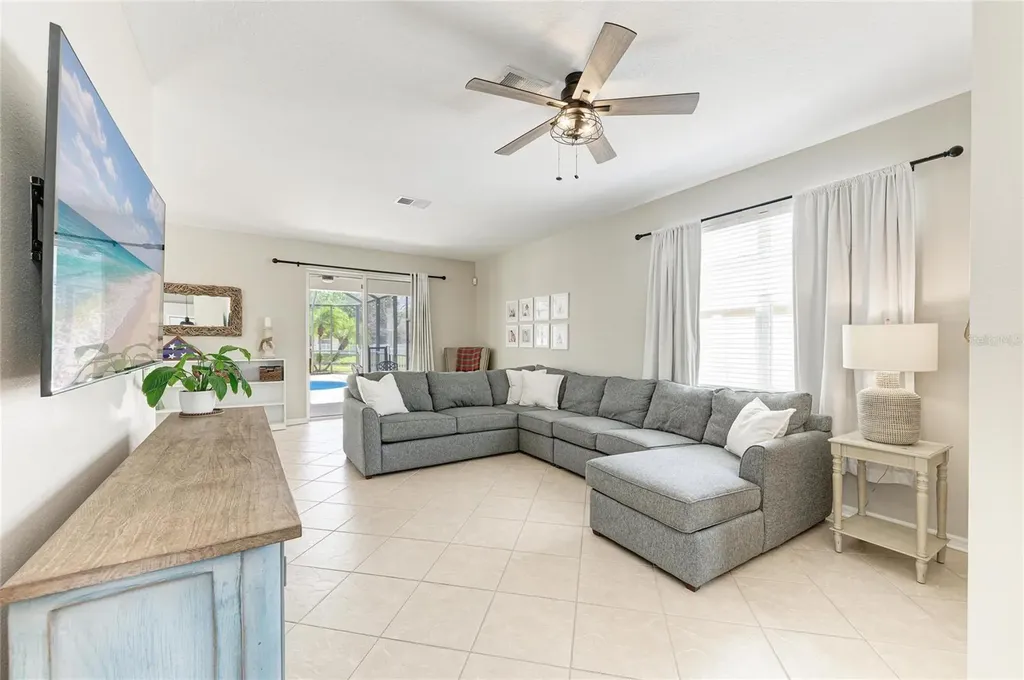 6123 Blue Runner Court Lakewood Ranch FL 34202