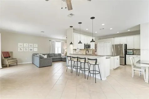 6123 Blue Runner Court Lakewood Ranch FL 34202