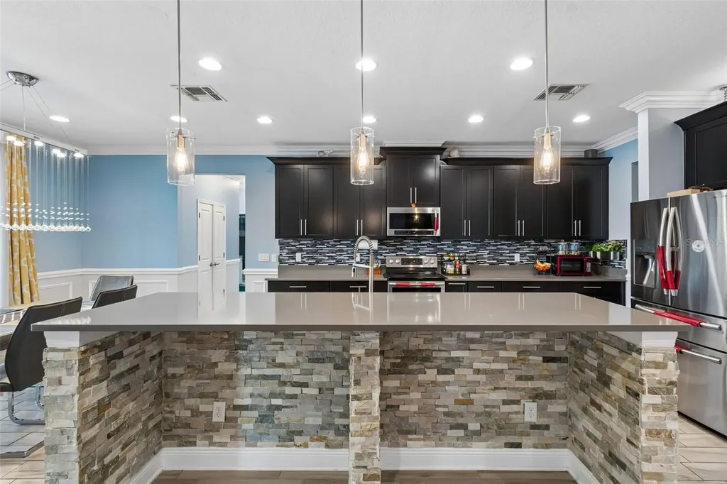 10316 Clover Pine Drive Tampa FL 33647