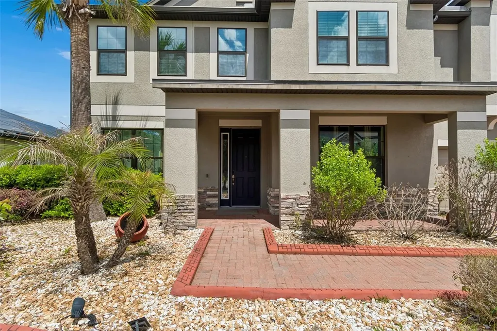 10316 Clover Pine Drive Tampa FL 33647