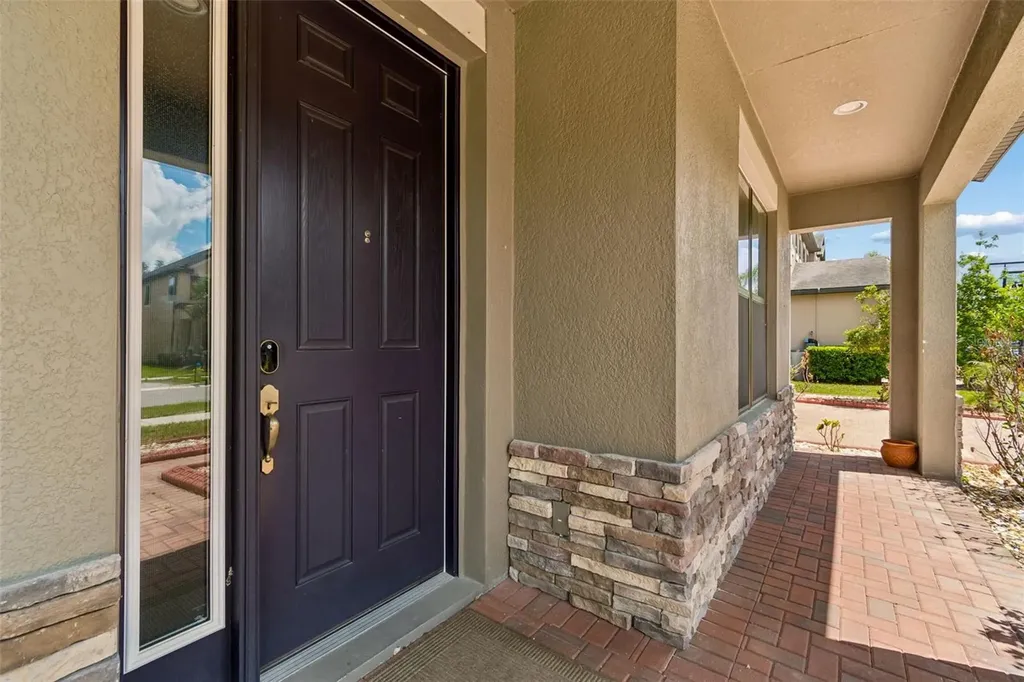 10316 Clover Pine Drive Tampa FL 33647