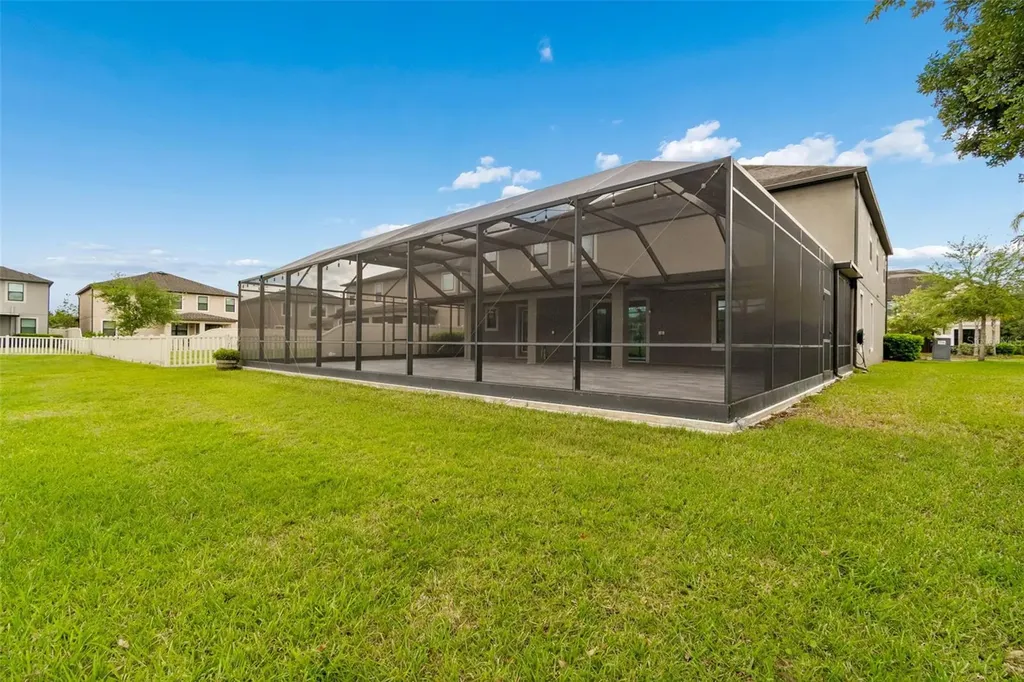 10316 Clover Pine Drive Tampa FL 33647